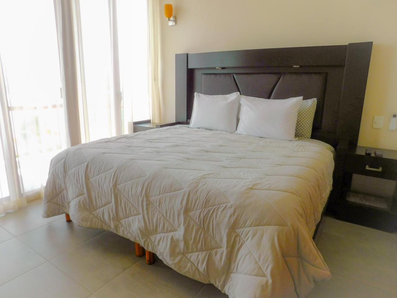 Aquastar By Rt Vacation Rentals มาอาอวล ภายนอก รูปภาพ