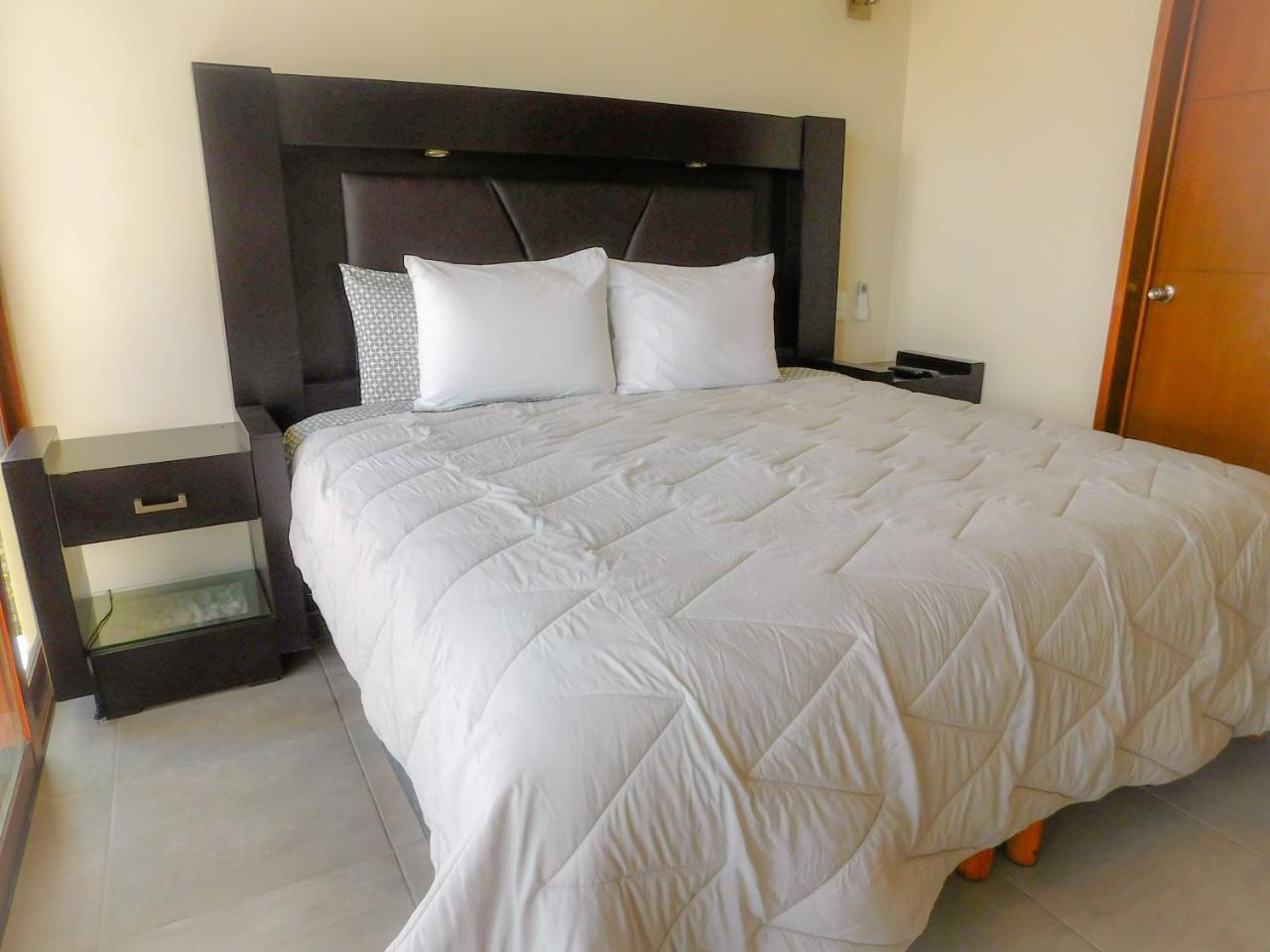 Aquastar By Rt Vacation Rentals มาอาอวล ภายนอก รูปภาพ
